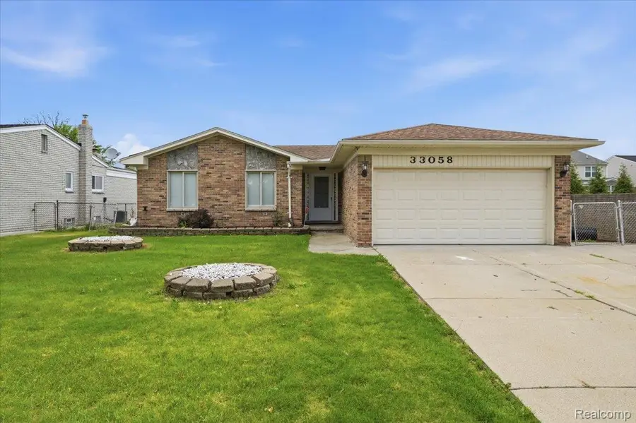 33058 Ione Drive, Sterling Heights, MI 48310 - #3
