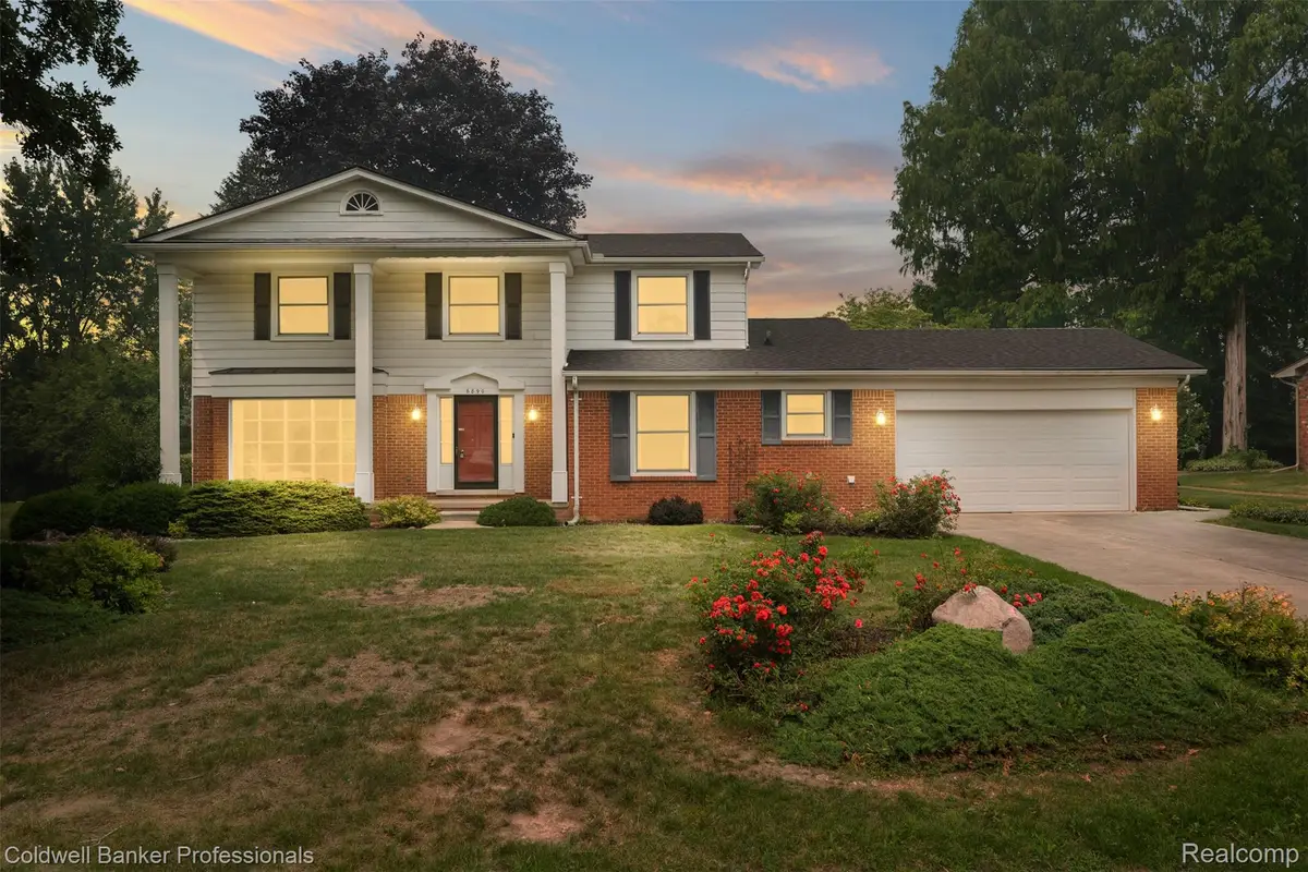 6890 Alderley Way, West Bloomfield, MI 48322 - #1
