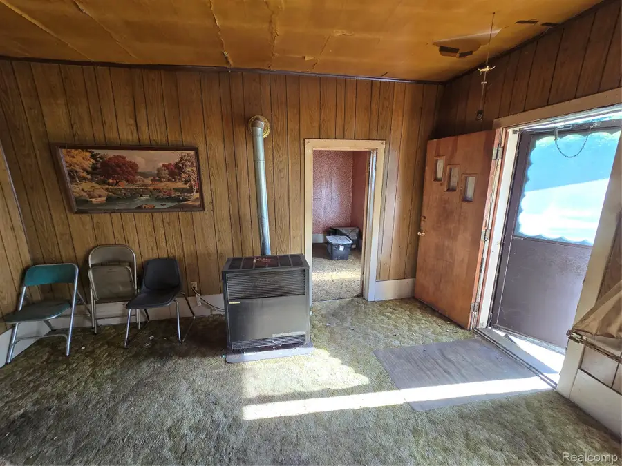 922 N 3rd Avenue, Saginaw, MI 48601 - #3