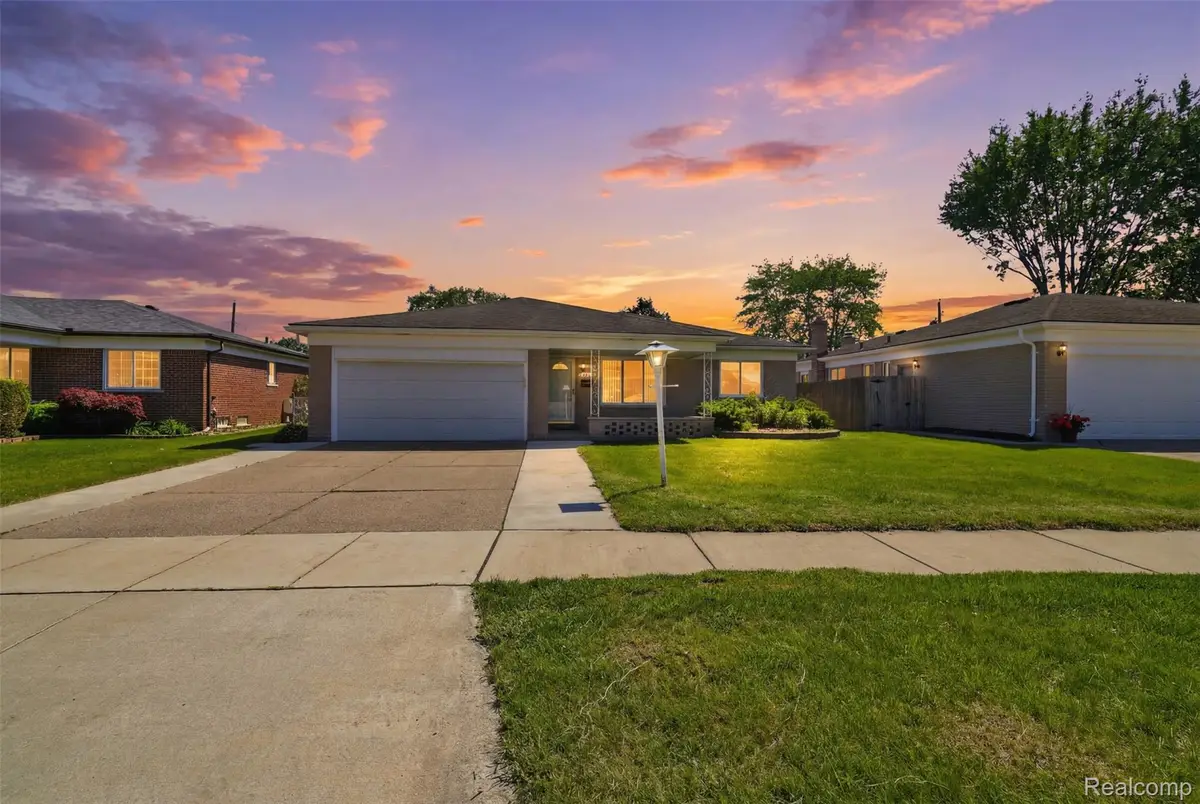 3418 Winterfield Drive, Warren, MI 48092 - #1