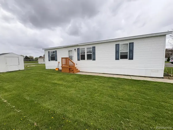 3621 Hawthorne Street, Clarkston, MI 48348