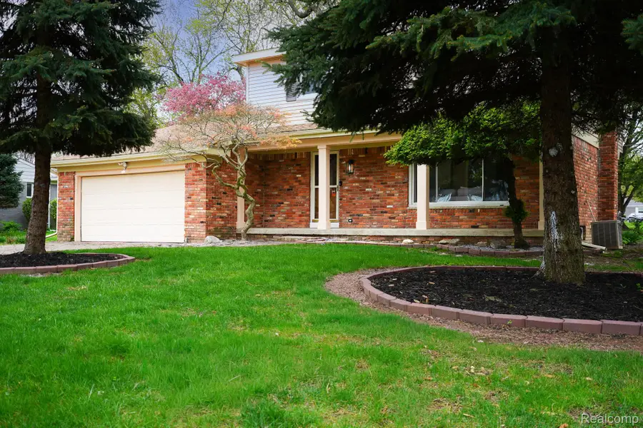 4156 Mccandlish Road, Grand Blanc, MI 48439 - #3