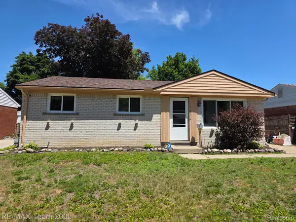 38114 Walnut Street, Romulus, MI 48174