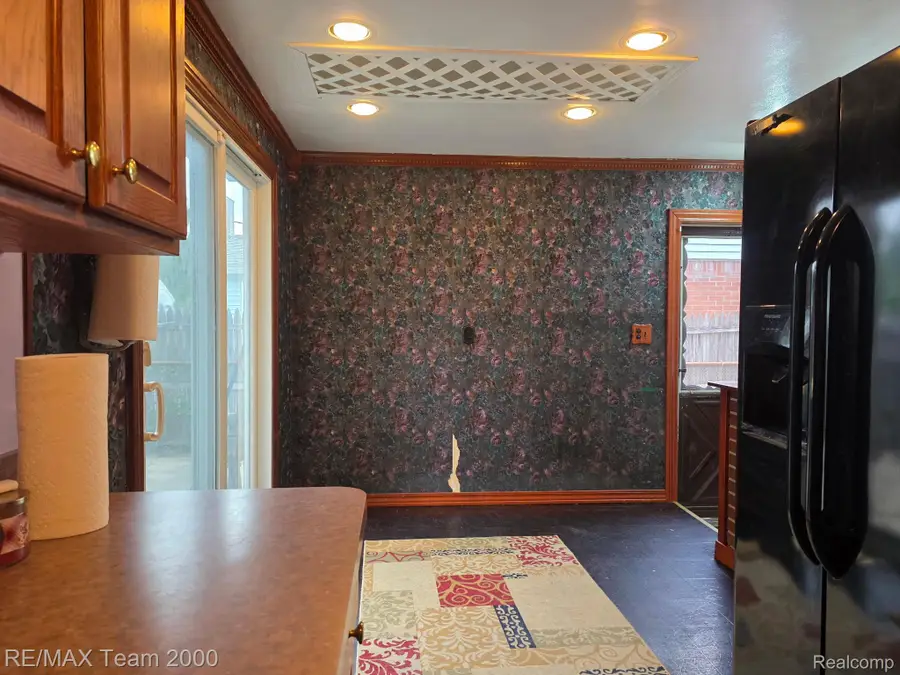 38114 Walnut Street, Romulus, MI 48174 - #2
