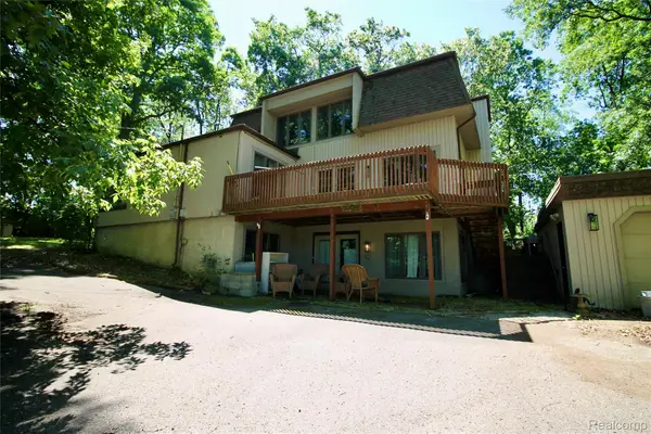 3515 Lahring, Linden, MI 48451