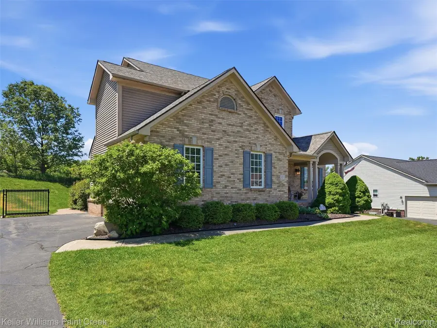 101 Willow Lake Drive, Oxford, MI 48371 - #2