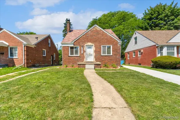 10013 Warwick Street, Detroit, MI 48228