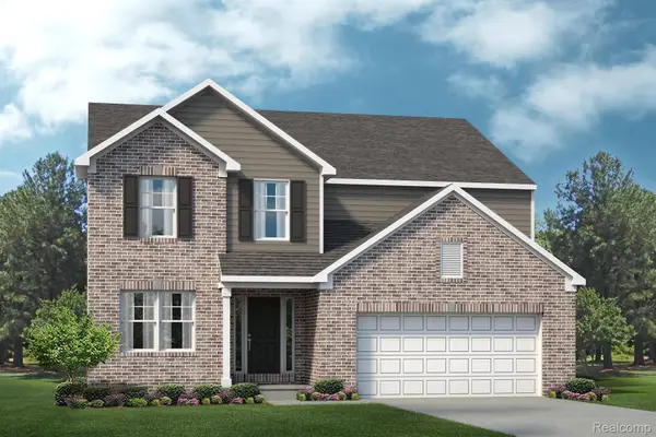 17280 Sarah Drive, Macomb, MI 48042