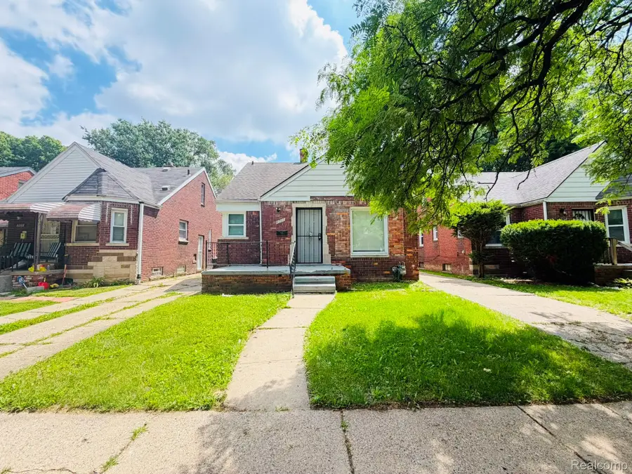 8260 Coyle Street, Detroit, MI 48228 - #2