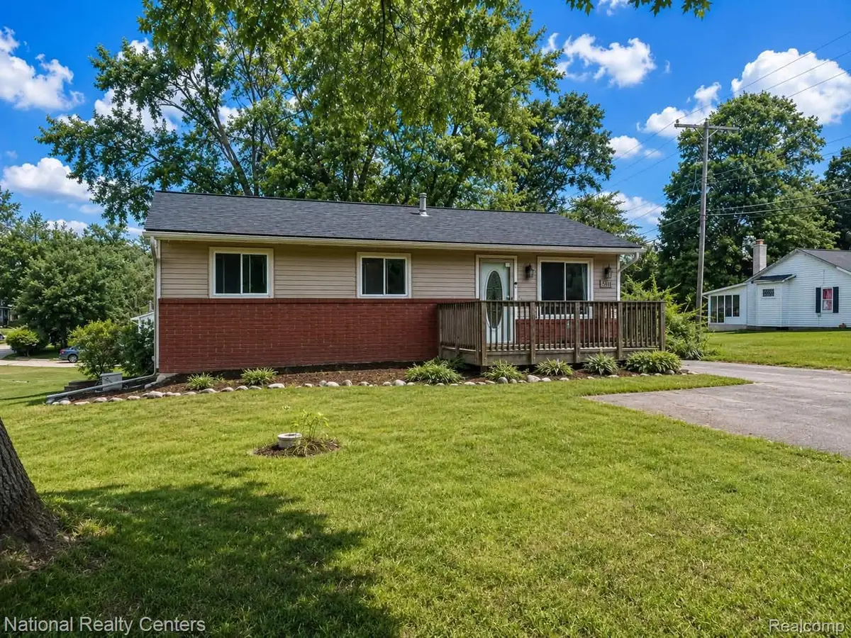 5611 Blackmoor Street, Commerce Township, MI 48382 - #1