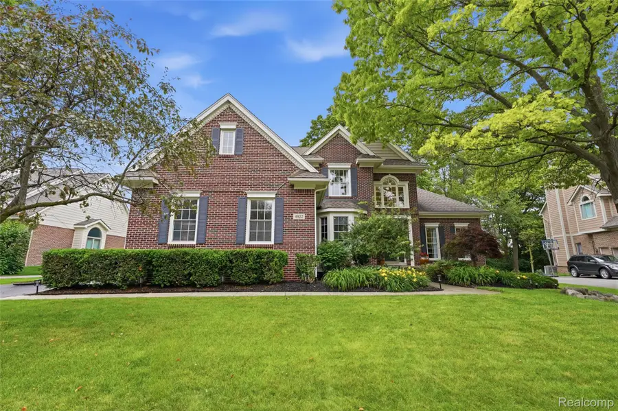 4832 Eagle Springs Court, Clarkston, MI 48348 - #2