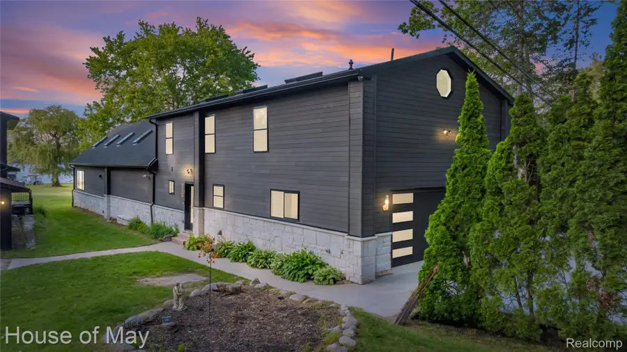 10890 Hillway Drive, White Lake, MI 48386 - #2