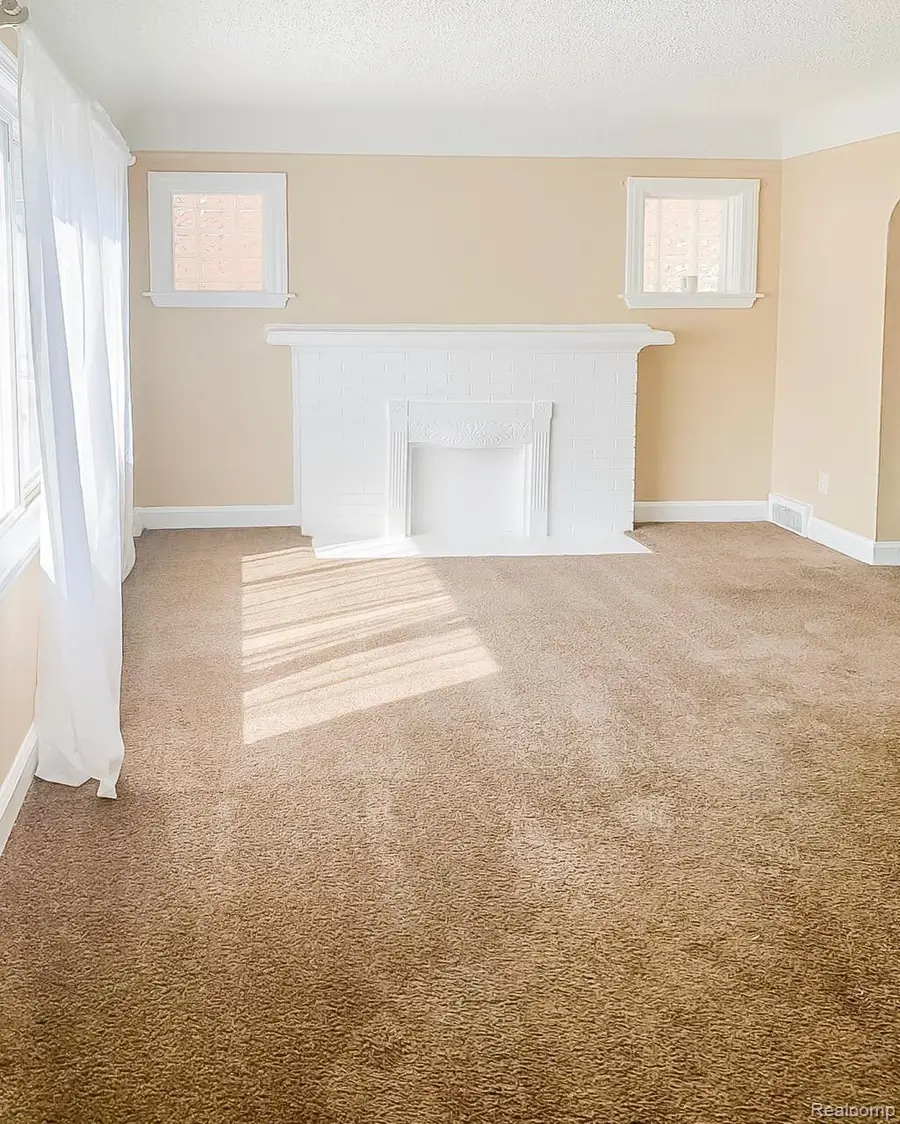 9590 Memorial Street, Detroit, MI 48227 - #3