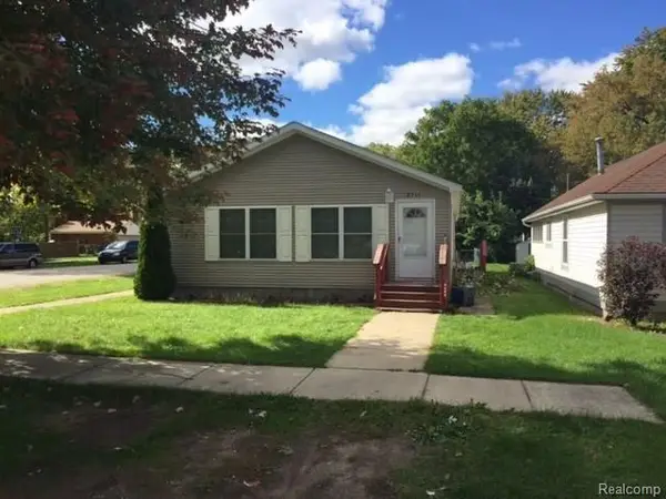 19905 Seminole, Redford, MI 48240