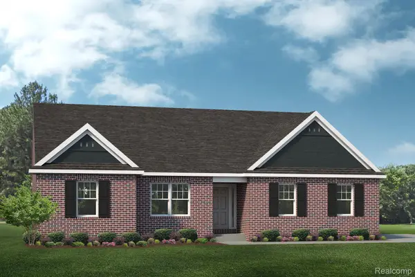 5630 Fir Court, Almont, MI 48003