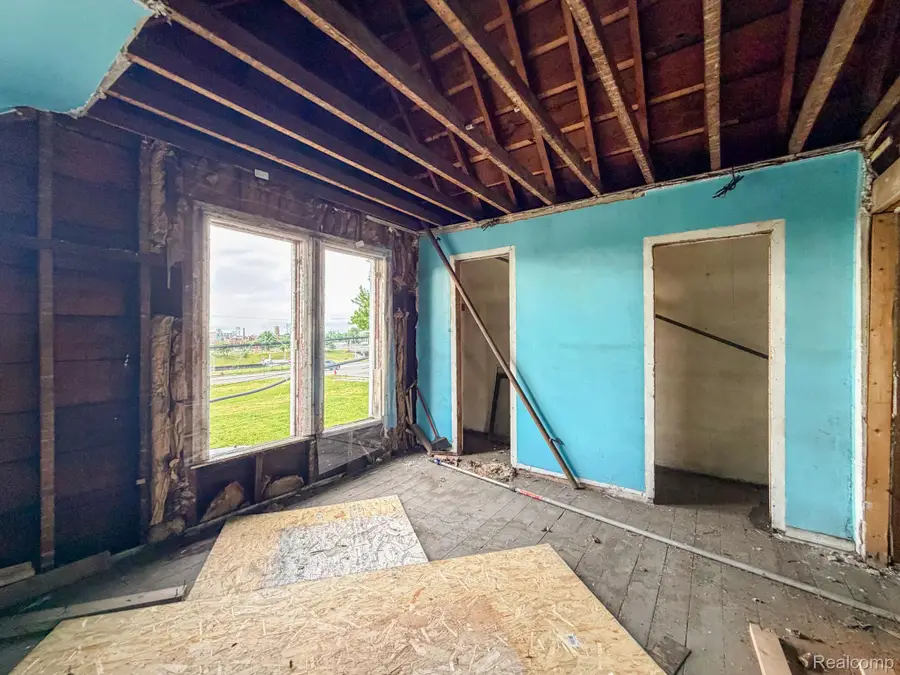 1726 Pine Street, Detroit, MI 48216 - #2