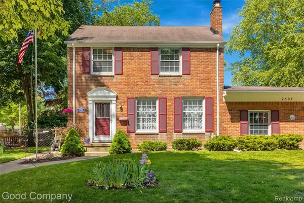 2507 N Washington Avenue, RoyalOak, MI 48073