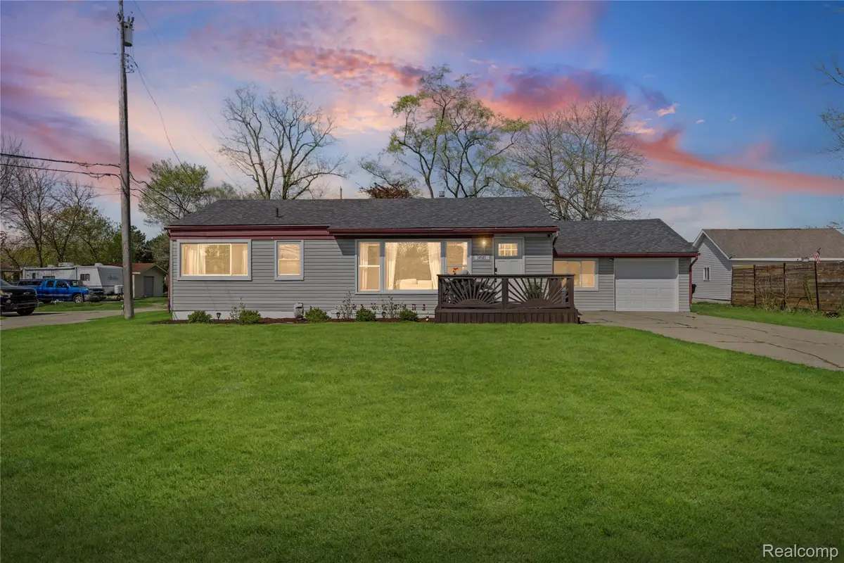 34585 Koch Avenue, Sterling Heights, MI 48310 - #1