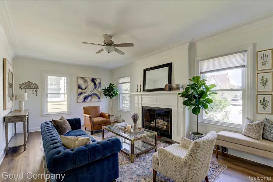 831 W Breckenridge Street, Ferndale, MI 48220 - #2