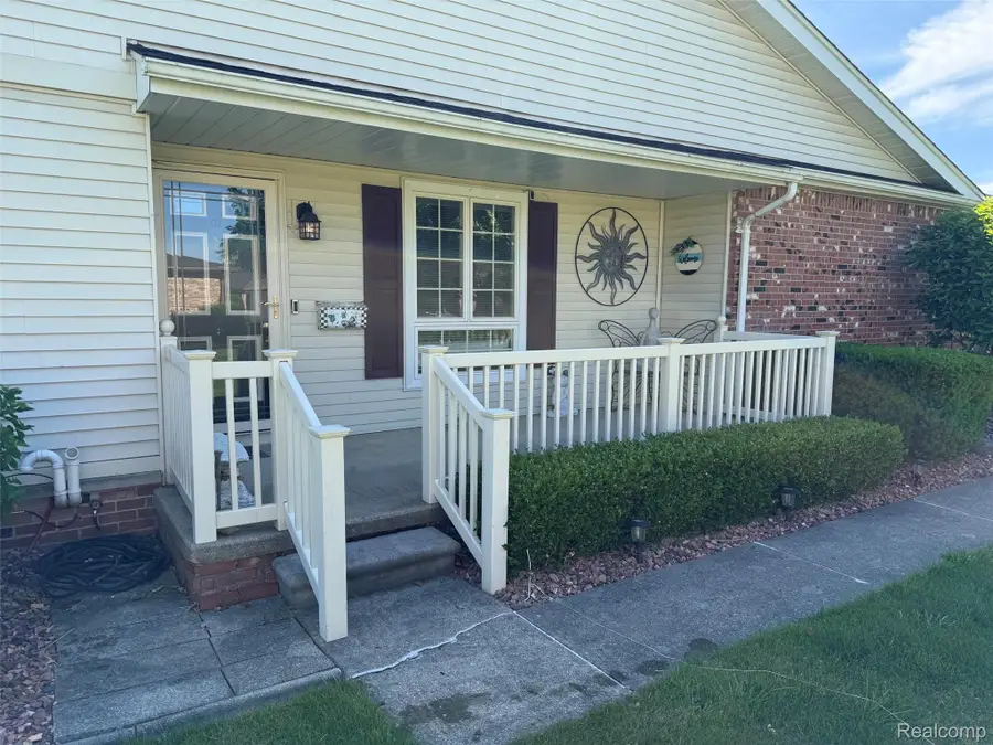 448 Ashley Drive, Grand Blanc, MI 48439 - #3