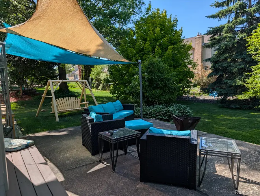 16883 Kenneth Drive, Macomb, MI 48044 - #3
