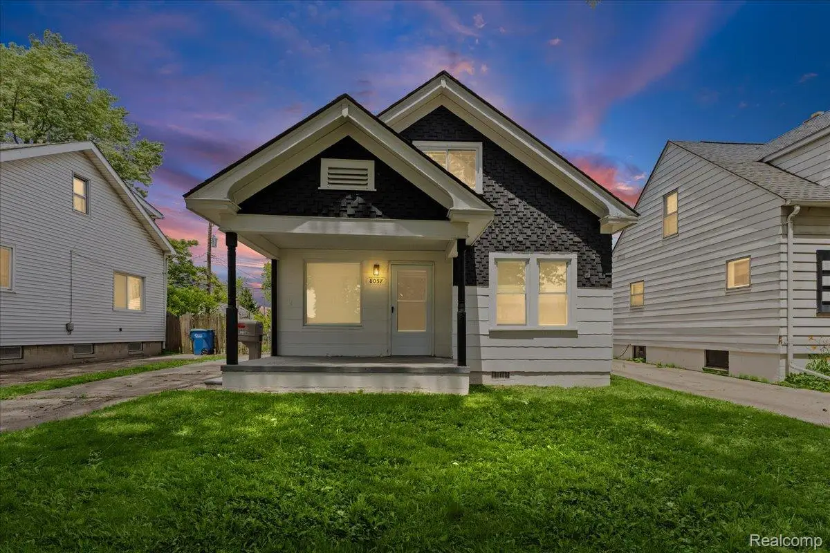 8057 Paige Avenue, Warren, MI 48089 - #1
