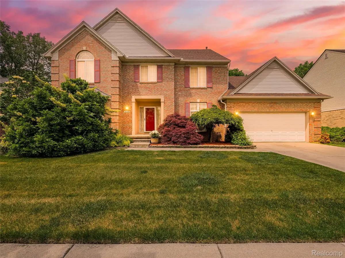 2931 Briarwood Drive, Troy, MI 48085 - #1