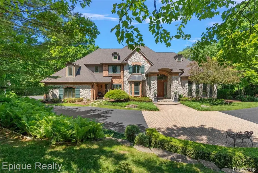 7662 Devins Ridge, Clarkston, MI 48348 - #3
