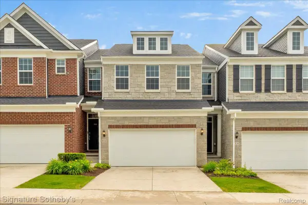 319 Strawberry Drive, RochesterHills, MI 48307
