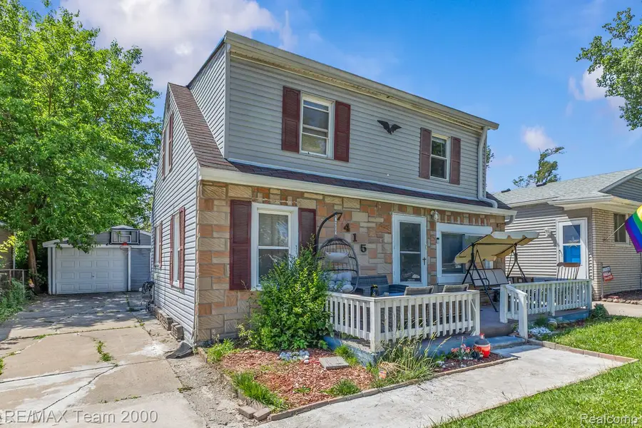 7415 Gilman Street, Westland, MI 48185 - #2
