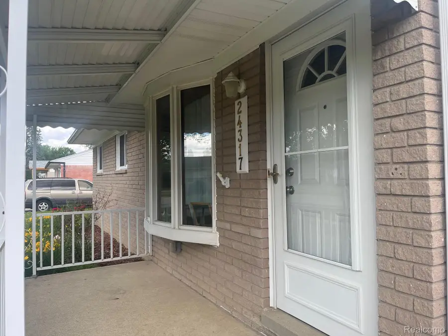 24317 Mount Olive Drive, Brownstown, MI 48134 - #3