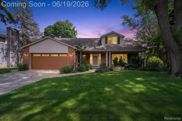 19780 Edshire Lane, GrossePointe, MI 48236