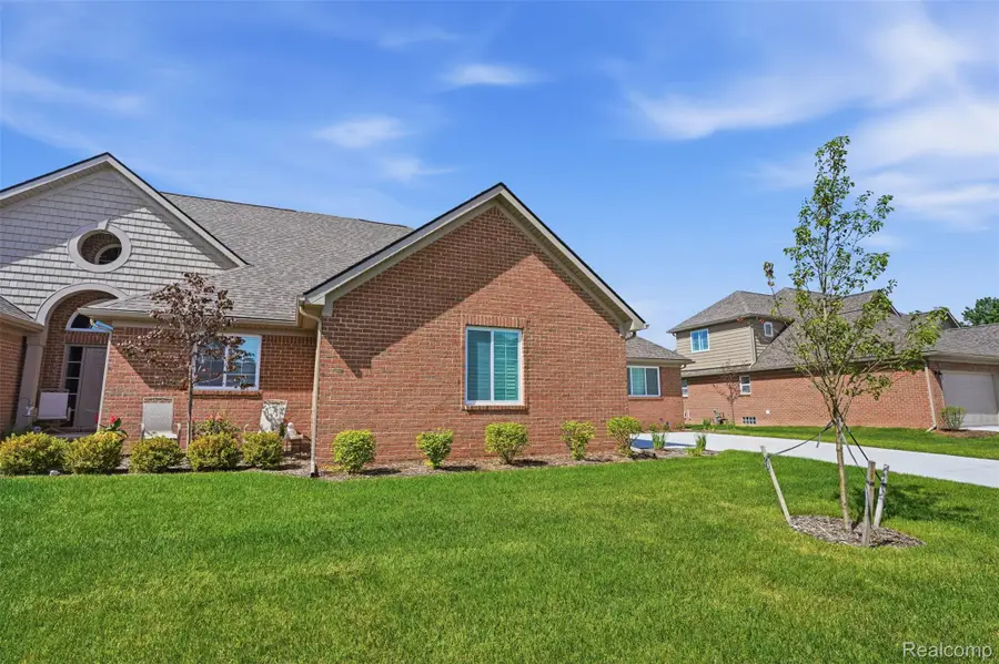 33806 Au Sable Drive #38, Chesterfield, MI 48047 - #2