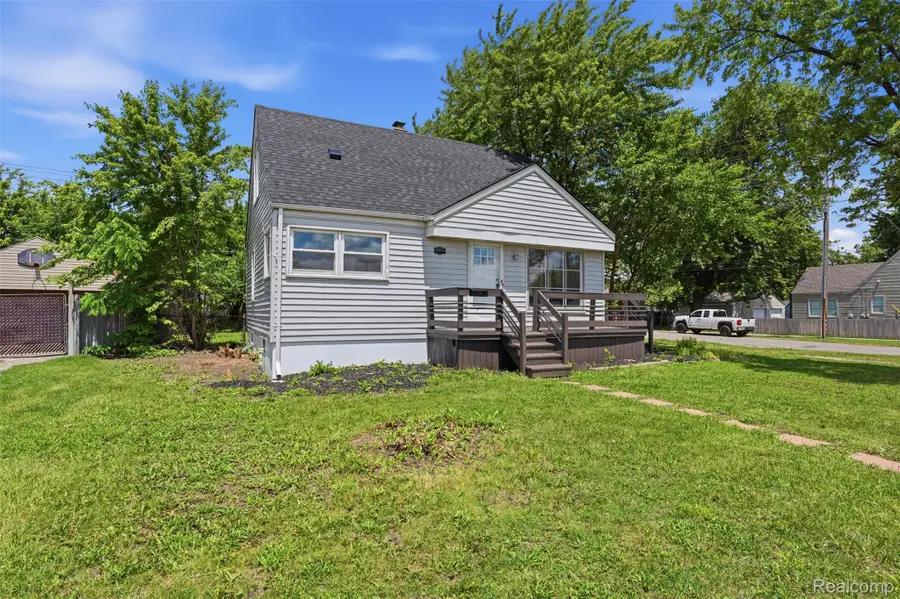31714 Cherry Hill Road, Garden City, MI 48135 - #2