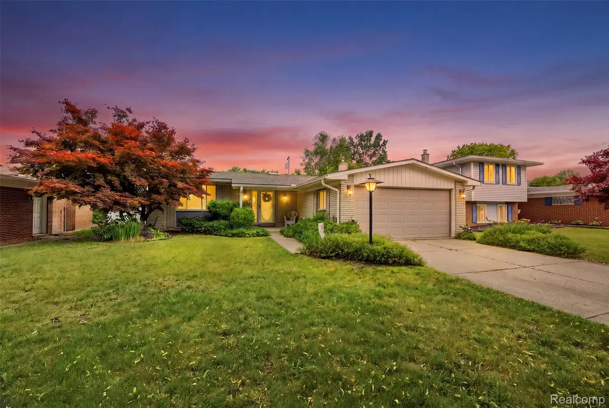 38750 Grandon Street, Livonia, MI 48150 - #1
