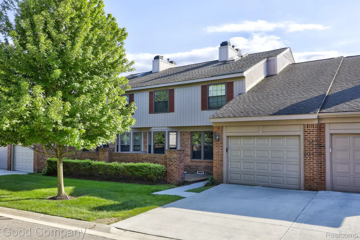 7354 Birkshire, West Bloomfield, MI 48322 - #1