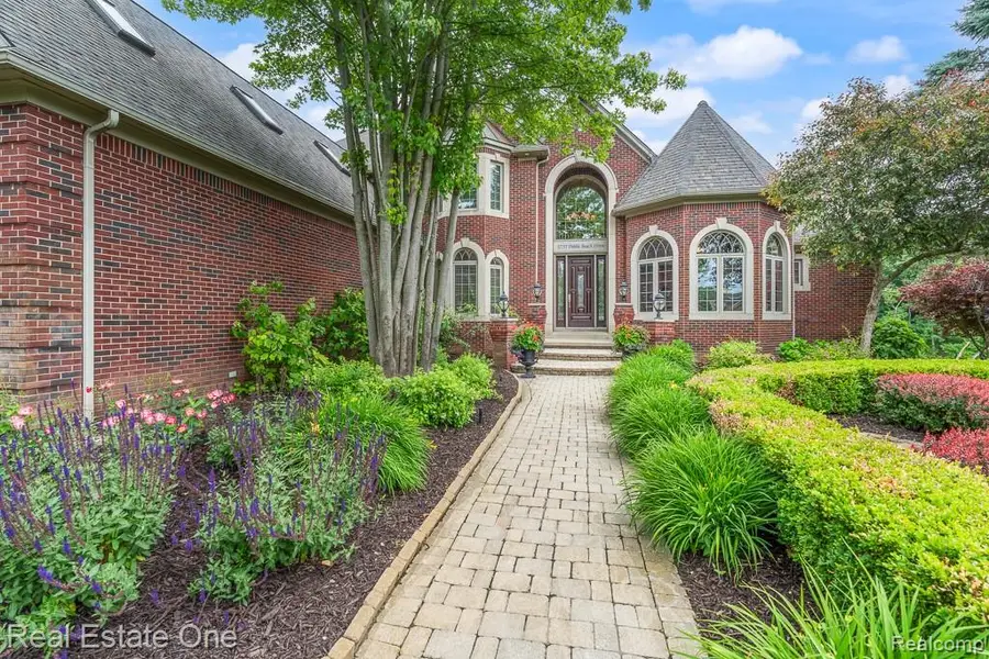 2737 Pebble Beach Drive, Oakland, MI 48363 - #2