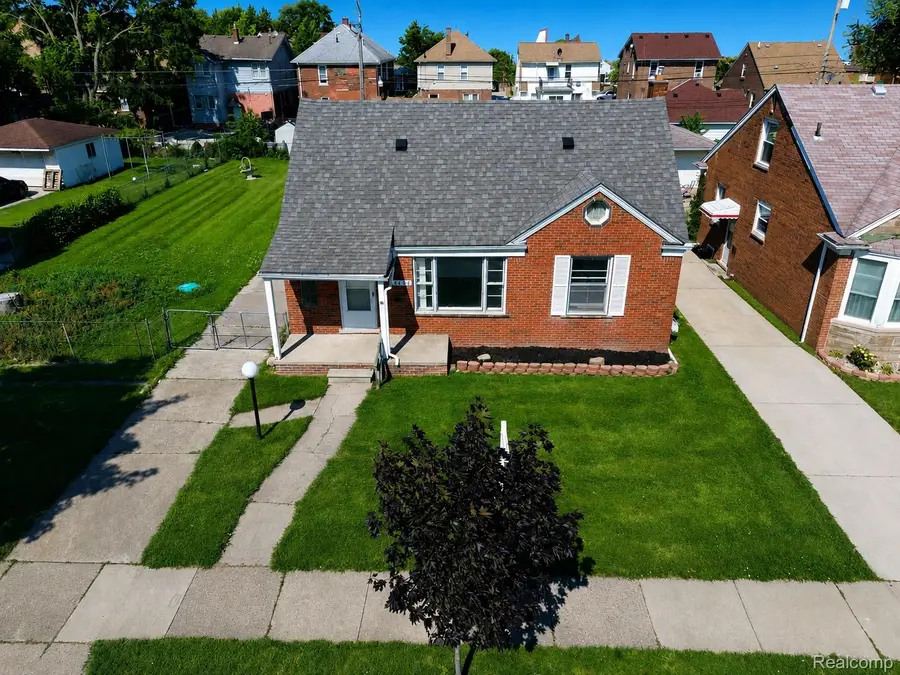 6639 Miller Road, Dearborn, MI 48126 - #2