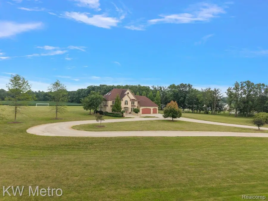 54720 Foss Road, Macomb, MI 48042 - #2