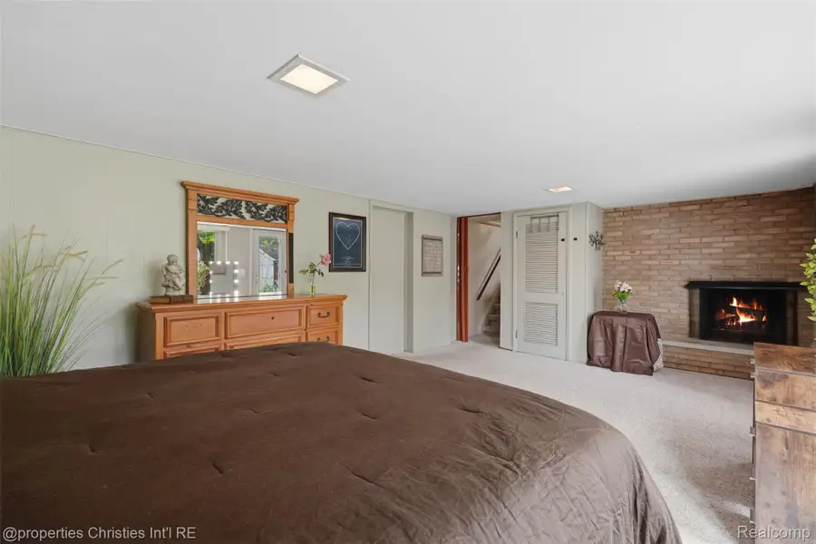 1318 S Williams Lake Road, White Lake, MI 48386 - #3