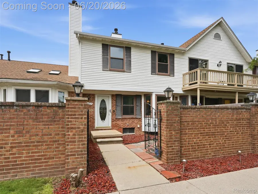 34717 E Wilma Court, Chesterfield, MI 48047 - #2