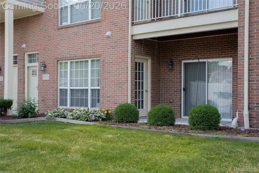 519 Cedar Street, Wyandotte, MI 48192 - #2