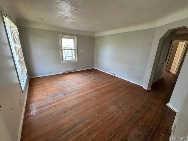 22641 Pembroke Avenue, Detroit, MI 48219 - #3