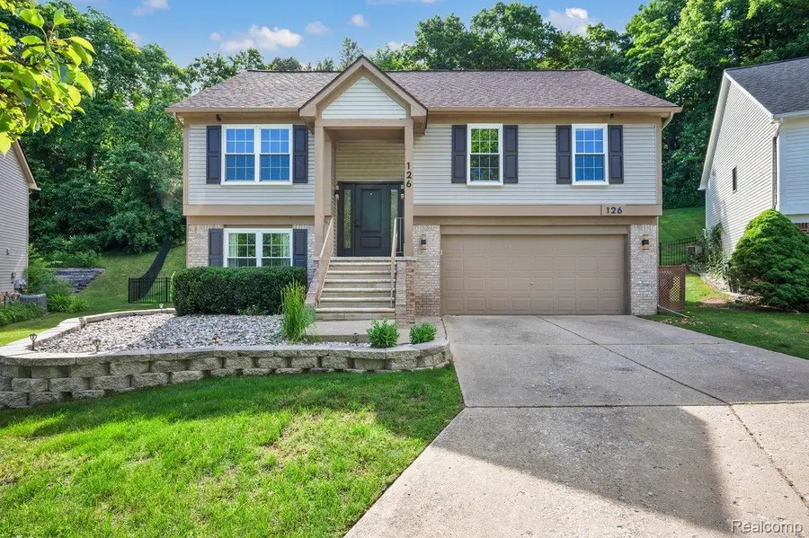 126 Eagle Ridge Road, Orion, MI 48360 - #2