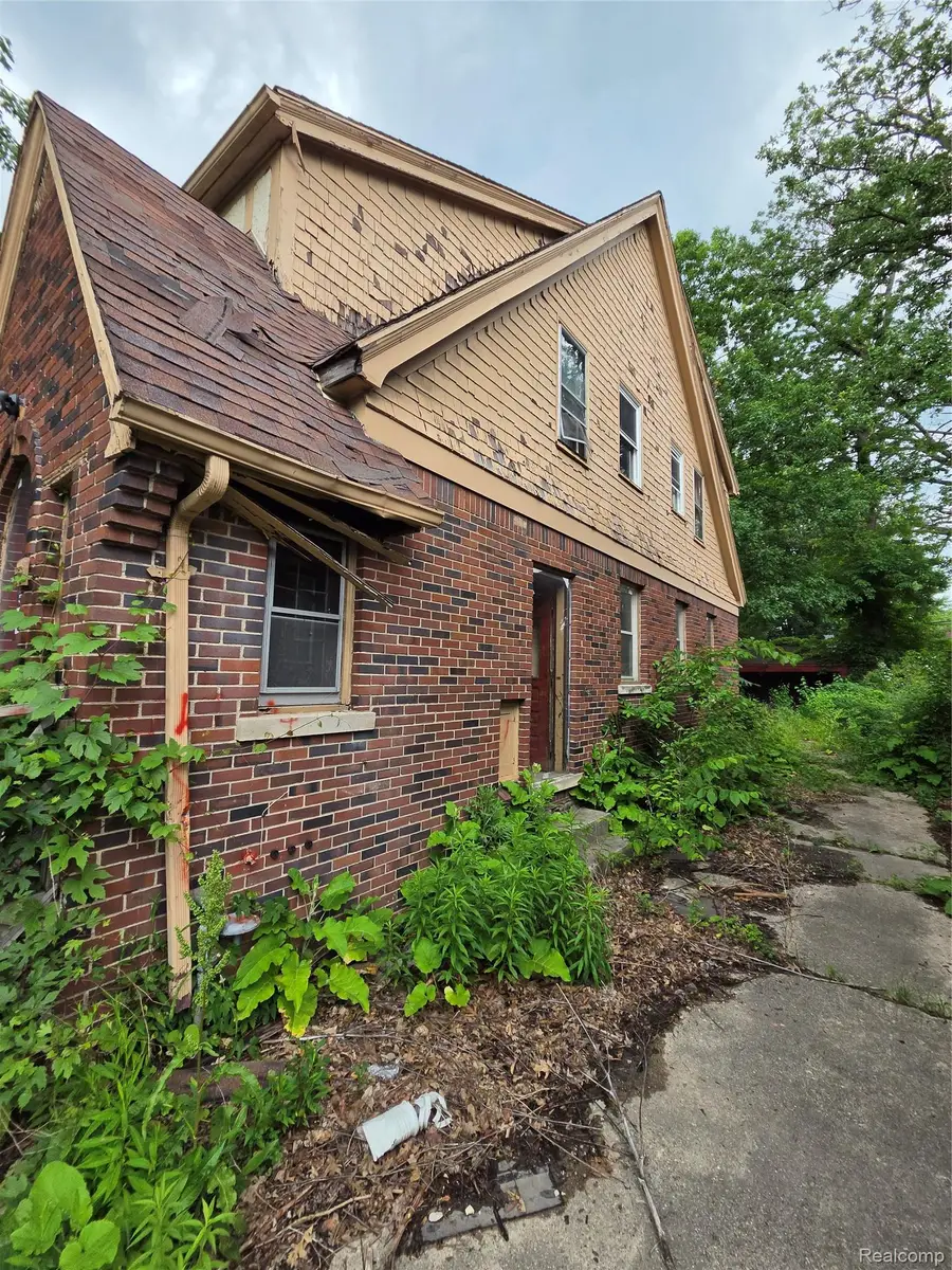 5310 Grayton Street, Detroit, MI 48224 - #3