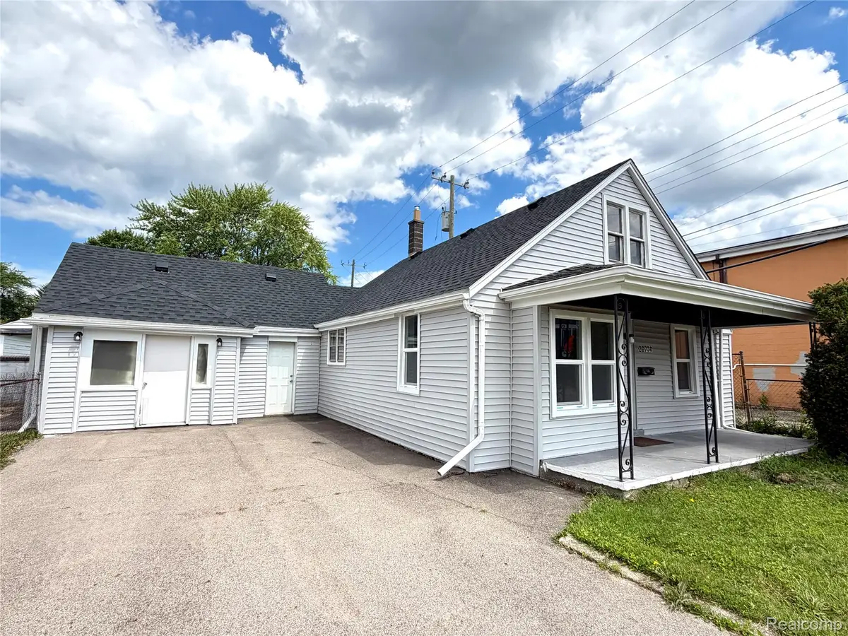 20730 Montrose Avenue, Warren, MI 48089 - #1