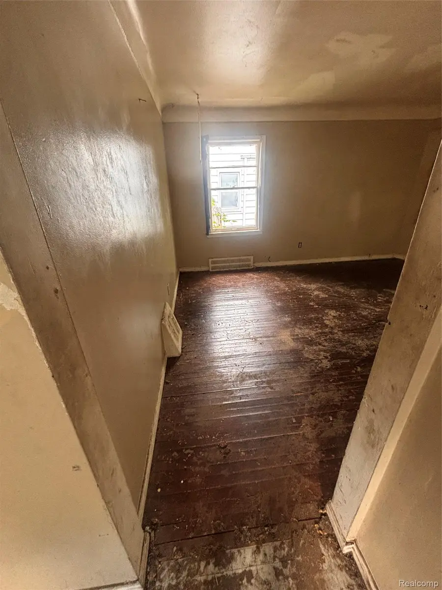 7785 Clayburn Street, Detroit, MI 48228 - #3