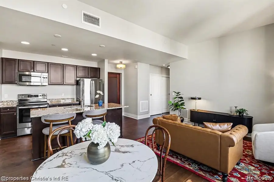 1 Park Avenue #1511, Detroit, MI 48226 - #3