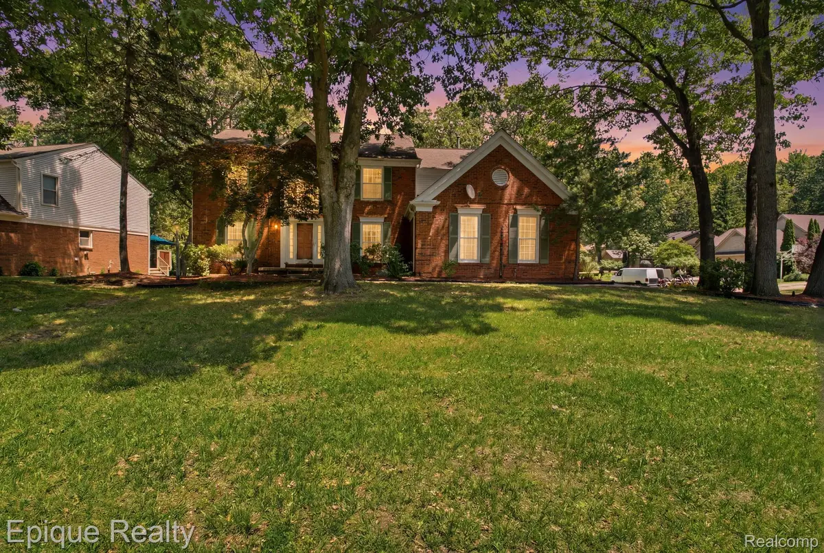 3261 Windwood Road, West Bloomfield, MI 48324 - #1