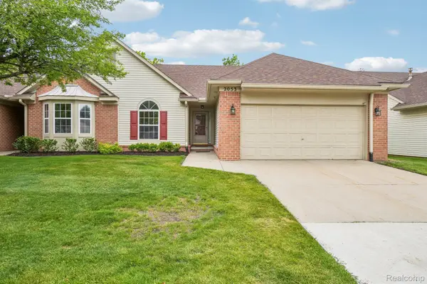 2053 Maplehurst Drive, CommerceTwp, MI 48390